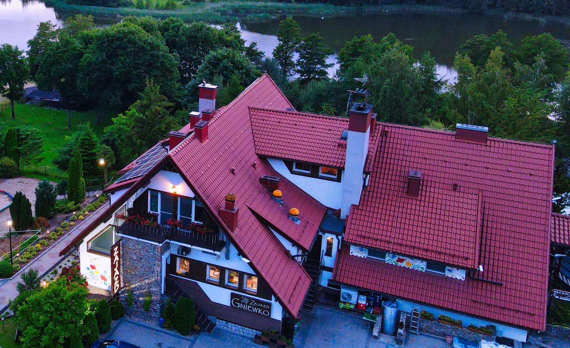 Zajazd Gniewko Mala Karczma Exterior foto